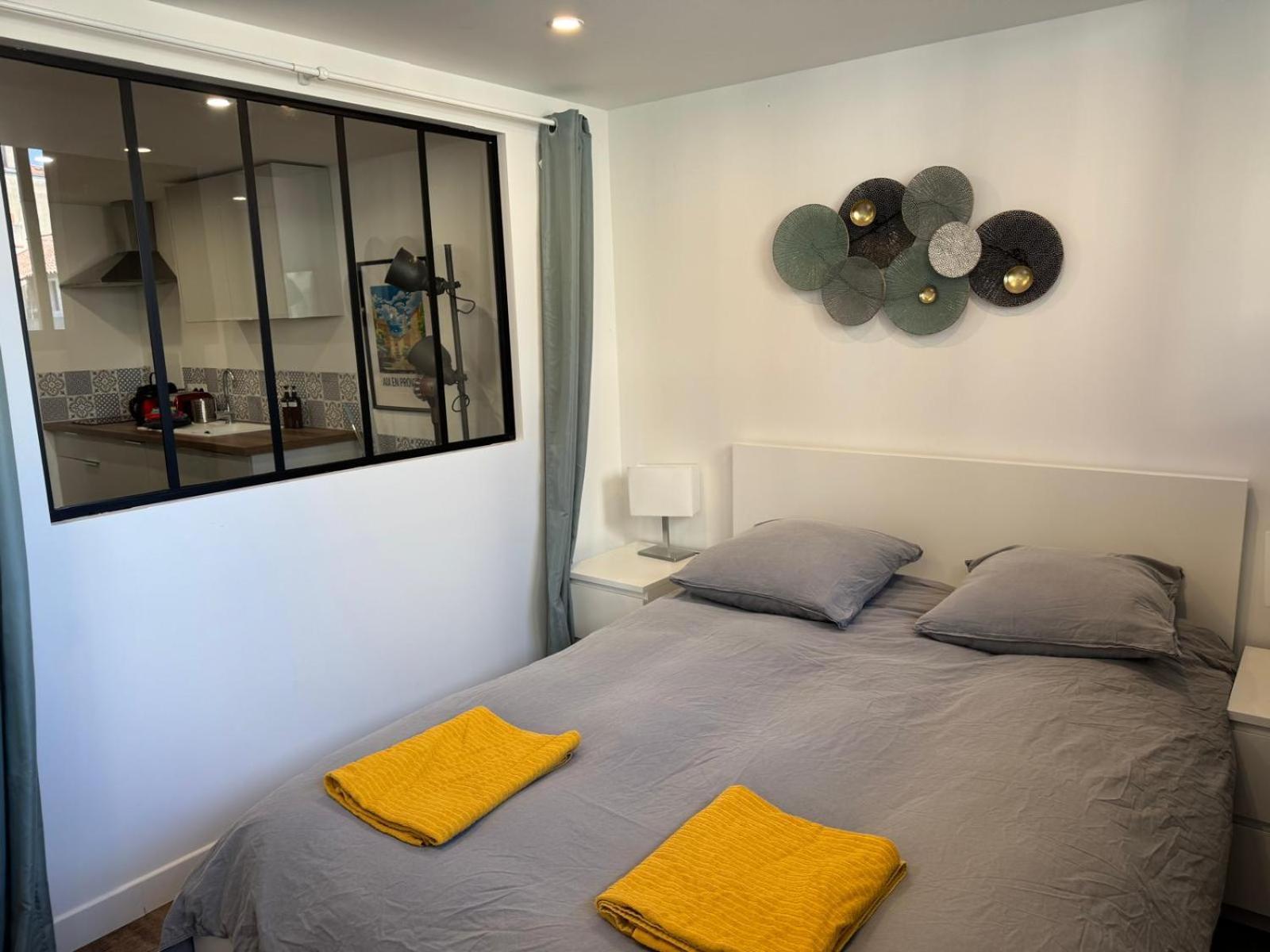 L'Amandier - Joli Appartement T3 Neuf Centre Ville A 2 Pas De La Rotonde Mirabeau Et Des Allees Provencales Aix-en-Provence Dış mekan fotoğraf