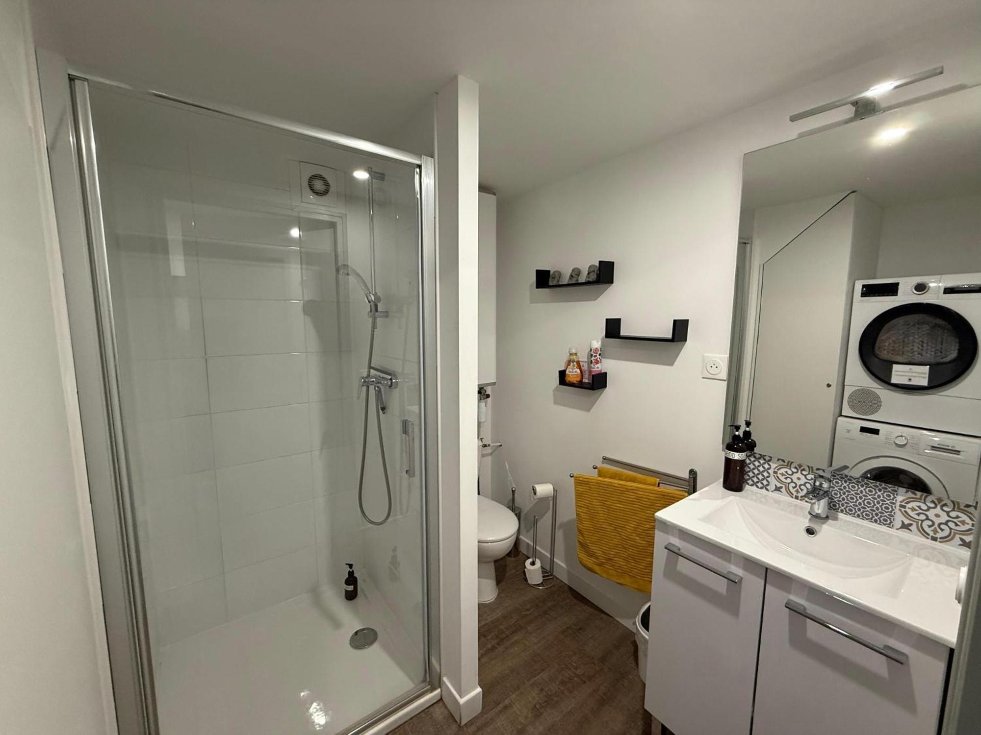L'Amandier - Joli Appartement T3 Neuf Centre Ville A 2 Pas De La Rotonde Mirabeau Et Des Allees Provencales Aix-en-Provence Dış mekan fotoğraf